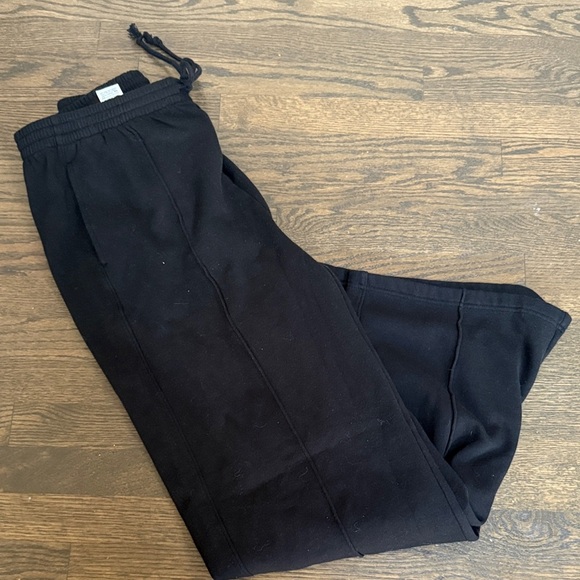 Victoria's Secret Pants - NEW VICTORIA SECRET Secret woman's large Classic Black flare pants NEW NWT